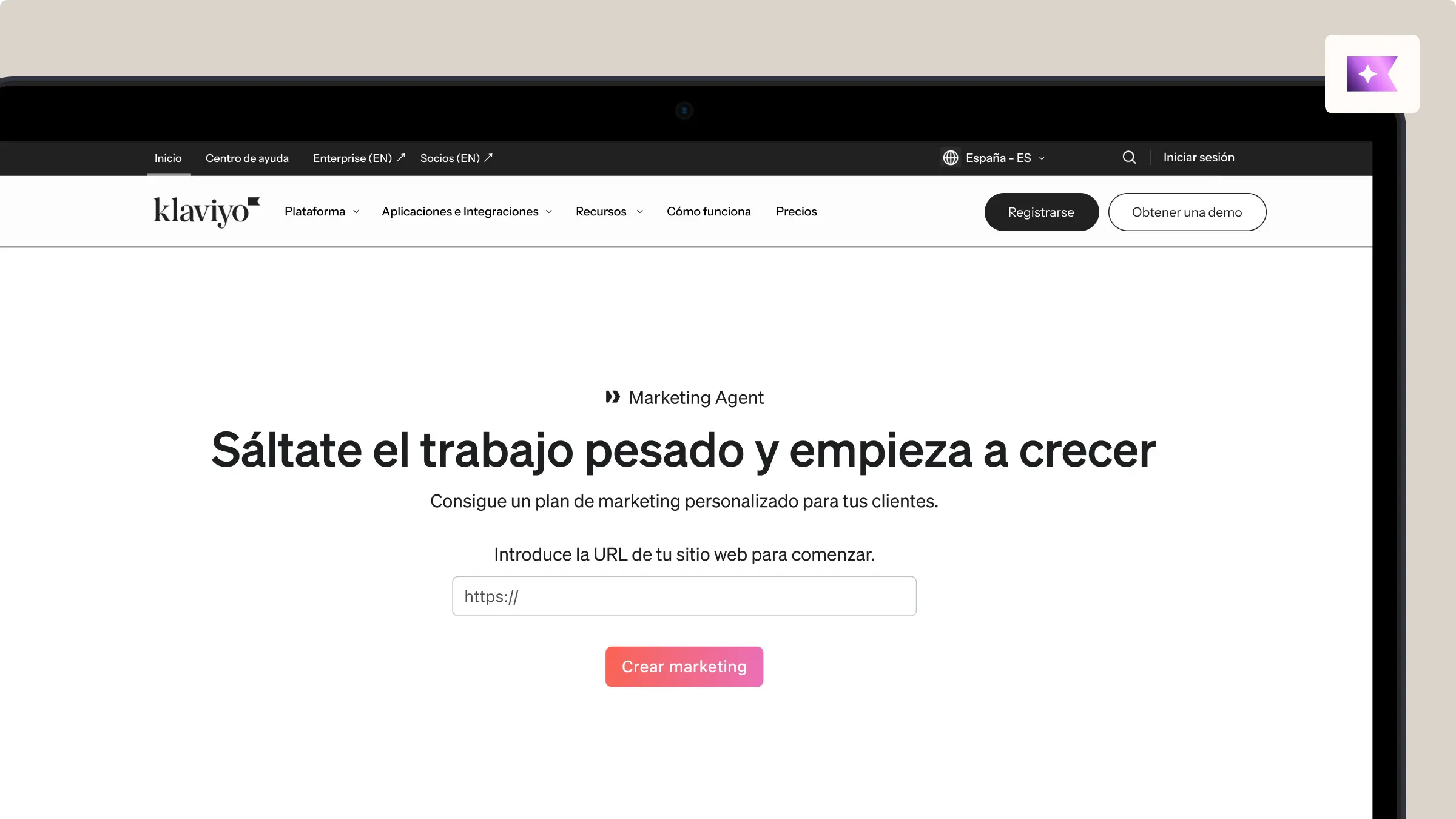 Página web de Klaviyo con texto: "Sáltate el trabajo pesado y empieza a crecer". Incluye un campo para introducir una URL.